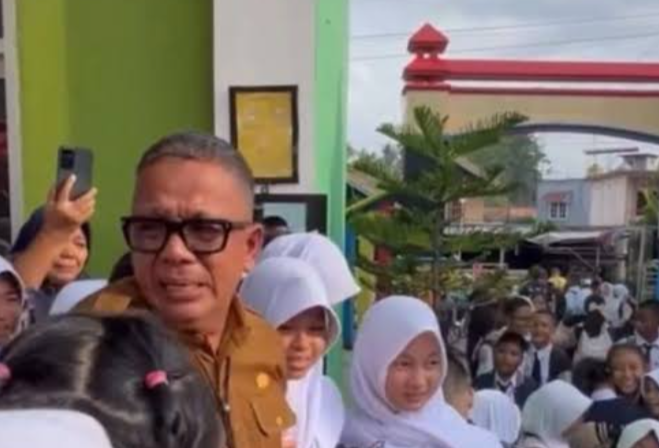 Tegur Anak Walikota Bawa Mobil ke Sekolah, Kepsek Mendadak Dicopot